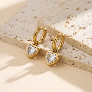 Französisch Minimalistisch 304 Edelstahl Herz Ohrhänger Mit Zirkon PVD Gold Plattiert Herz Ohrringe Für Damen Schmuck