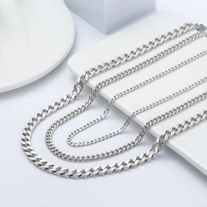 Detail showing four different thicknesses of s925 silver curb chains for comparison