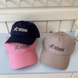 Casquettes de baseball à séchage rapide brodées en bleu marine, rose et kaki