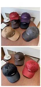 Detailanzeige strukturierter PU-Leder-Baseballkappen mit rocless Stickerei-Detail