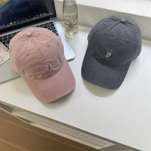 Berretti da baseball vintage in cotone lavato con ricamo F in rosa e grigio