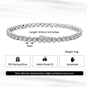 S925 Sterling Silber Tennisarmband mit 3mm AAAA Zirkonia auf Seidenhintergrund