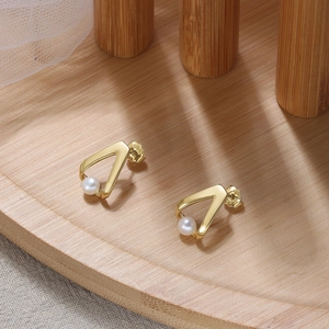 Minimalist 925 Sterling Silver V-Shape Stud Earrings With Natural Baroque Freshwater Pearl Korean Geometric Gold Plated Jewelry For Women