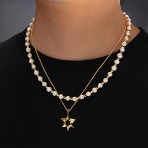 Collana a doppio strato placcata oro 14K con perle d'acqua dolce e ciondolo a esagramma