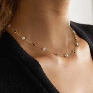 Elegant S925 silver necklace with freshwater pearls and gold geometric charms
