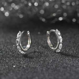 Boucles d'Oreilles Créoles en Argent Sterling 925 Zirconia Marquise Boucles d'Oreilles Huggie Élégantes pour Femmes Bijoux de Luxe