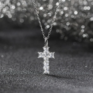 Élégant collier pendentif croix en argent sterling S925 avec zircons 8A étincelants