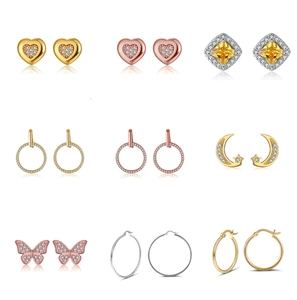 Collection de boucles d'oreilles en argent S925 avec cœurs, lunes et étoiles serties de zircons