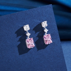 Boucles d'oreilles pendantes en argent 925 avec pierres claires et cristaux roses rectangulaires