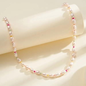 Collana di perle naturali d'acqua dolce con perline multicolore e chiusura marina