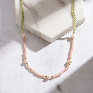 Collier Perlé en Argent Sterling 925 Plaqué Or 14K avec Perle d'Eau Douce Opale Rose Péridot Bijoux en Pierres Naturelles Élégants Femme