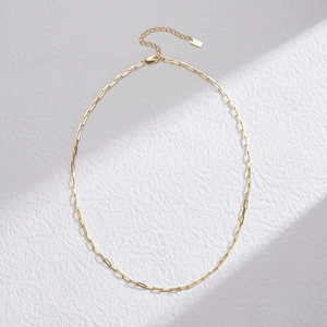 Detail of S925 sterling silver paperclip chain with lobster clasp and hallmark tag
