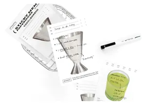 Minimalist sticky note set featuring creative photography and a checklist for office use