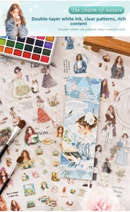 Dettaglio degli adesivi per scrapbooking fai-da-te con illustrazioni di moda fatte a mano