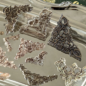 Vintage Baroque Relief Résine Époxy Autocollants d'Angle Décoratifs Série Album du Temps Scrapbooking DIY Album Photo Décoration