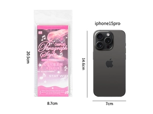 Confronto dettagliato delle dimensioni degli adesivi astronomia 50 fogli con iPhone 15 Pro