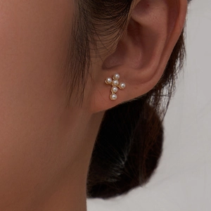 Elegant S925 sterling silver cross earrings with round white pearls on gold base