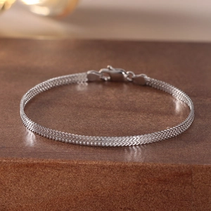 Minimalist S925 sterling silver wheat chain bracelet with polished finish and lobster clasp