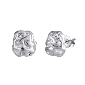 Boucles d'oreilles en argent S925 avec texture géométrique irrégulière style lave sur blanc