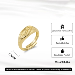 Eleganter 925er Sterlingsilber Ring in Goldoptik mit Wellentextur und 7,5 mm breitem Design