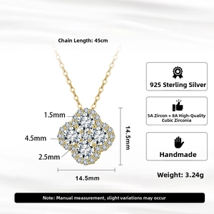 Macro detail of 925 silver clover pendant with 5A cubic zirconia and dimensions