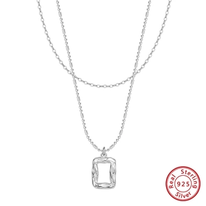 Zweilagige Halskette aus 925er Sterlingsilber mit rechteckigem Lava-Anhänger