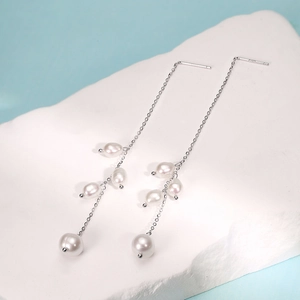 Elegant 925 sterling silver tassel drop earrings featuring delicate pearl grape fringe