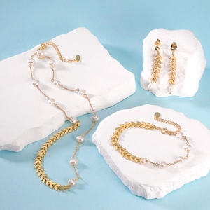 Elegant 925 silver wheat leaf jewelry set with pearls including necklace and earrings