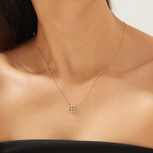 Collana in argento sterling 925 dorato con pendente a croce rotonda cava al collo