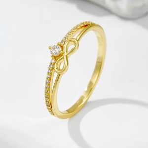 925 Sterling Silver Infinity Luck Ring For Women Minimalist Fashion Rhinestone Inlaid Band Ring Western Style Finger Jewelry