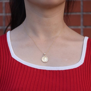 S925 sterling silver Elizabeth coin pendant necklace with golden embossed portrait