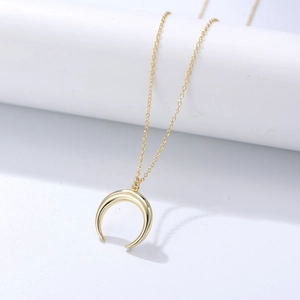 Collier Pendentif Croissant de Lune en Argent Sterling S925 pour Femme Mode Minimaliste Breloque Corne en Or Bijoux Géométriques