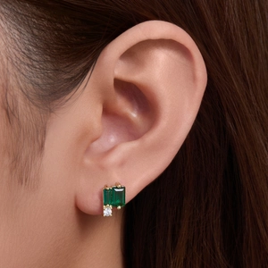 Elegant geometric gold stud earrings with square emerald zircon and round white crystal
