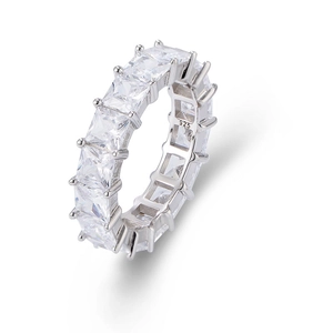 Élégante bague éternité en argent S925 avec zircons cubiques carrés de taille princesse