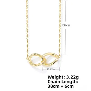 Dettaglio della collana a doppio cerchio in argento s925 con catena 38cm e pendente 13,87mm