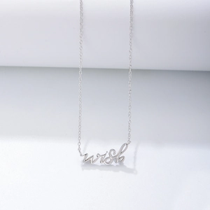 Collier élégant en argent 925 avec un pendentif minimaliste en forme de lettre wish