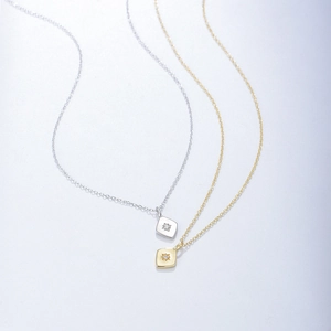Minimalistische S925 Sterling Silber Quadrat Anhänger Halsketten in Gold und Silber