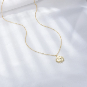Vintage 925 Sterling Silver Coin Necklace For Women Gold Plated Embossed Figure Pendant Necklace Jewelry Clavicle Chain