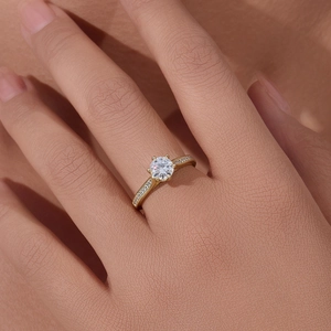 Classic six-prong S925 sterling silver ring with large round solitaire and paved crystals