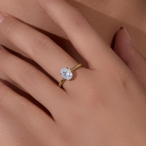 Classic S925 sterling silver gold ring with a large oval-cut sparkling zircon main stone