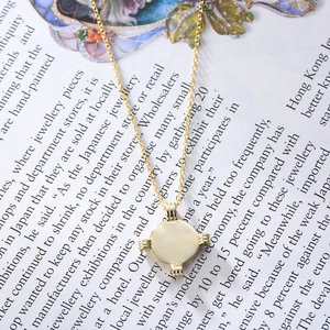 Collier médaille vintage en argent S925 plaqué or avec pendentif rond poli