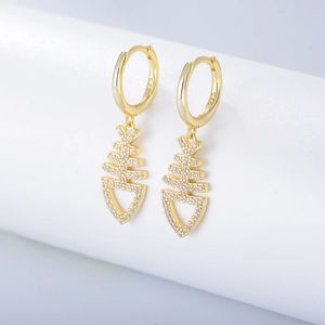 S925 Sterling Silver Fishbone Hoop Earrings For Women Personalized Rhinestone Inlaid Gold Silver Animal Dangle Earrings Jewelry
