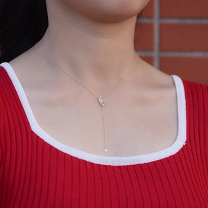 Élégant collier en Y argent S925 avec quartz rose en poire et pendentif à pampille