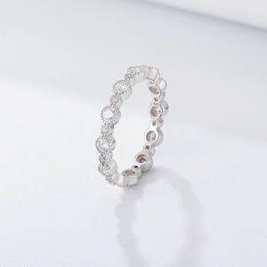 Elegant S925 sterling silver geometric round zircon ring with full diamond setting