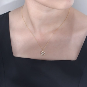 Elegant gold S925 sterling silver snowflake necklace with white zircon crystals for women