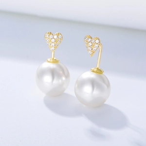 Élégantes boucles d'oreilles cœur en argent s925 avec diamants brillants et perles blanches