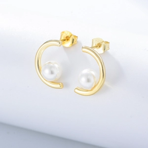 925 silver gold-plated C-shape hoop earrings featuring elegant white pearls and S925 stamp