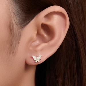 Élégantes boucles d'oreilles papillon en argent S925 avec pavé de diamants sur le lobe