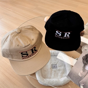 Vintage style baseball caps with 3D letter embroidery in black and khaki colors