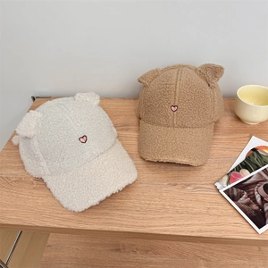 Cute teddy fleece baseball caps with bear ears and heart embroidery in beige and brown